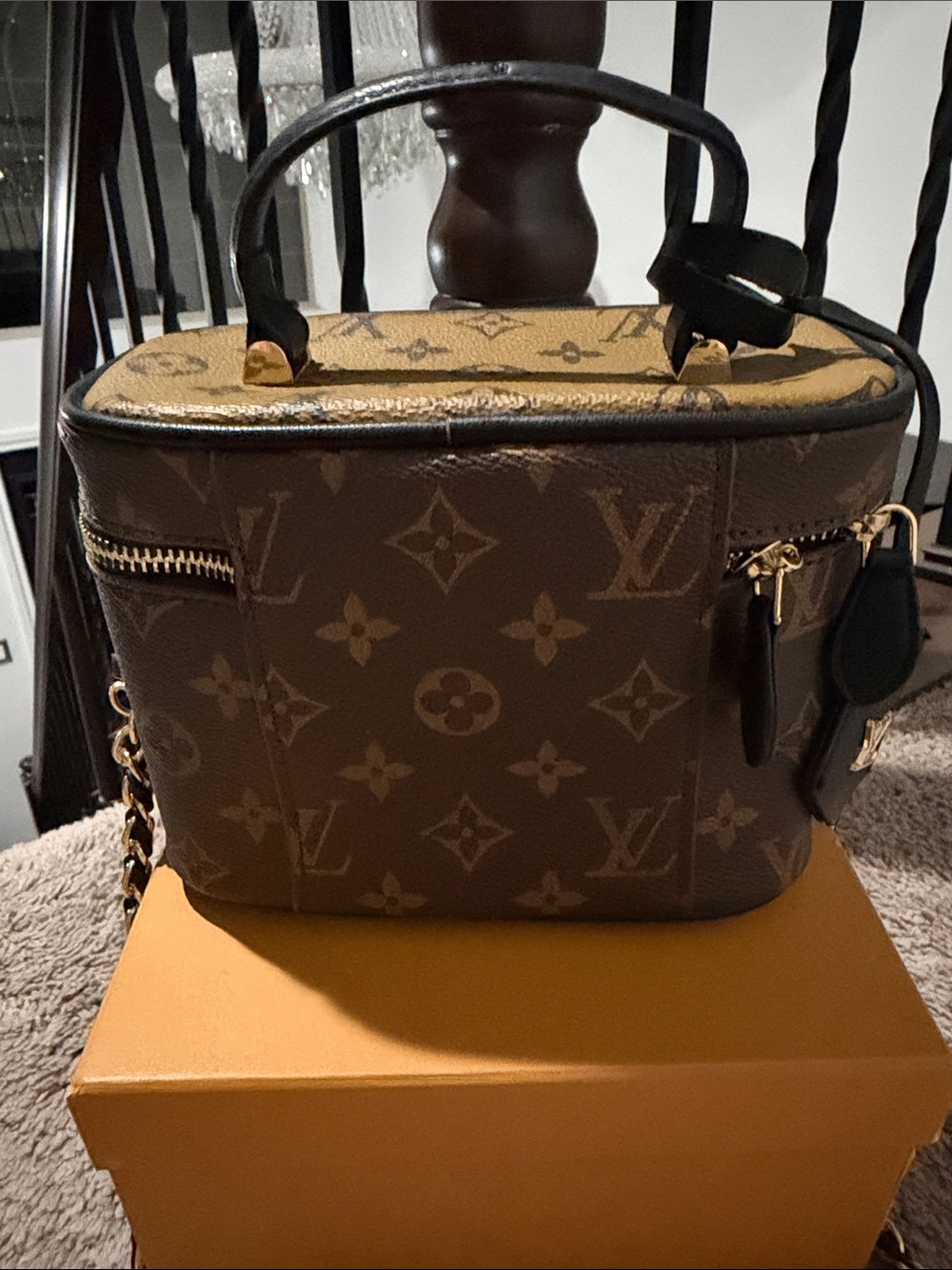 LV Brown Monogram Vanity Case Shoulder Bag with box - Picture 5 of 7